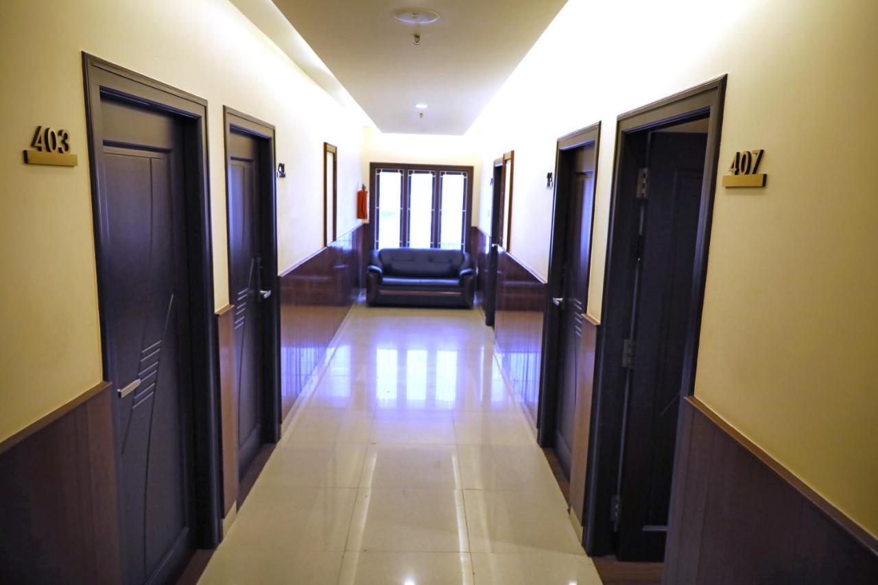 Taz Kamar Family Hotel Chennai Exterior photo