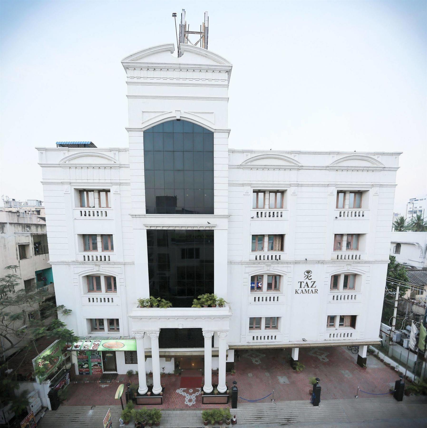 Taz Kamar Family Hotel Chennai Exterior photo